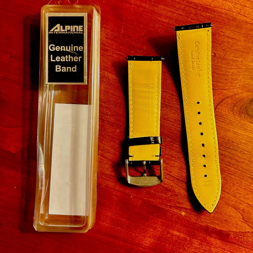 Real Leather watch strap black size 22mm NWOT